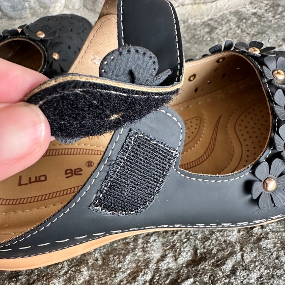 NWOT Luo ge Floral Women's Shoes - Picture 7 of 9